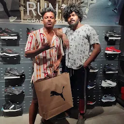 PUMA Store