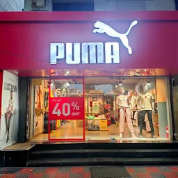 PUMA store