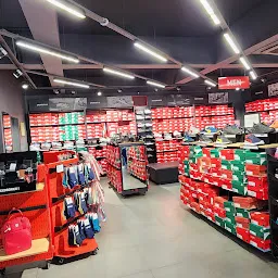 PUMA Store