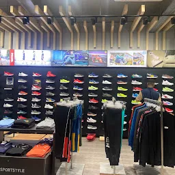 PUMA Store