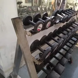 Pumping Iron Gym
