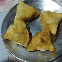 Puri jalebi and samosa wala