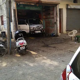 Pyare Maruti Garage And Car Dealer