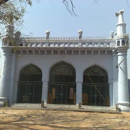 Qila Masjid