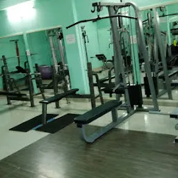 QUAD'S GYM