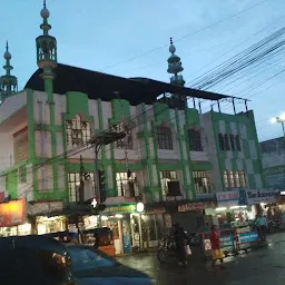 Quwat Jung Mosque