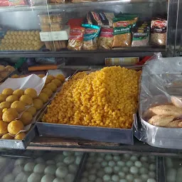 R.K Sweets, Gupta Hotel