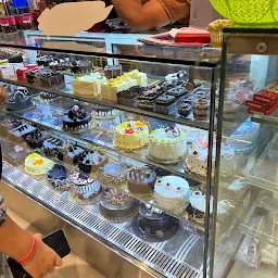 R S Cake Shop