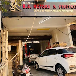 R.S. Motors and Properties - Best Old and New Car Dealer In Panipat