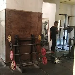 R1 fitness gym