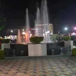 Raj Mahal Gardens