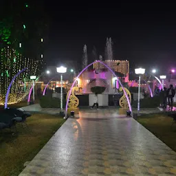 Raj Mahal Gardens