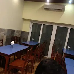 Raj Restaurant