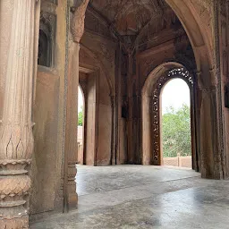 Raja Nahar Singh Palace
