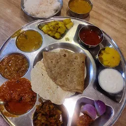 Rajarajeshwari Restaurant