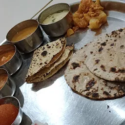 Rajasthani Lajawab Thali