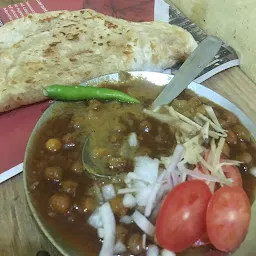 Raje De Mashoor Kulche And Bhature