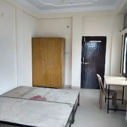 Rajkiran Hostel and Guest House