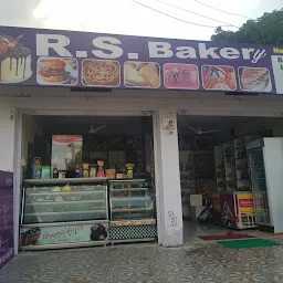 Rajshri Bakers & Provision