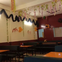 Rajwadi cafe & juice center