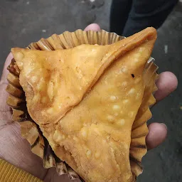 Ram Ji Samosa Wala