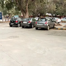 rashtrapatri bhavan museum parking