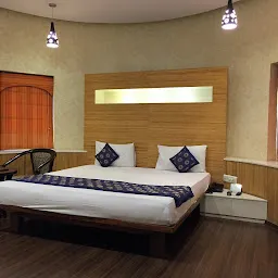 Ratnawali - A Vegatarain Heritage Hotel
