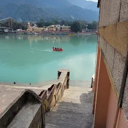 Real Happiness (Indian Meditation Ashram)