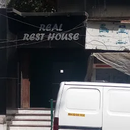Real Rest House 24/7 AC Dormitory Andheri East