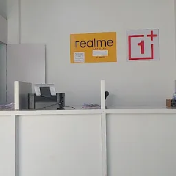 realme Authorised service center