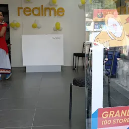 Realme store