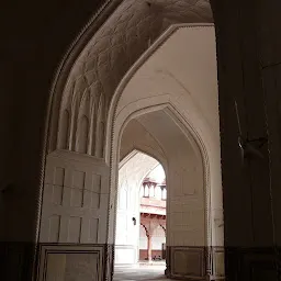 Red Fort Parking