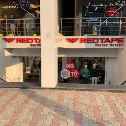 Red Tape Online Outlet Zirakpur