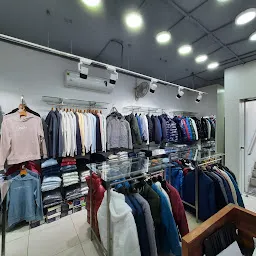 Red Tape Online Outlet Zirakpur