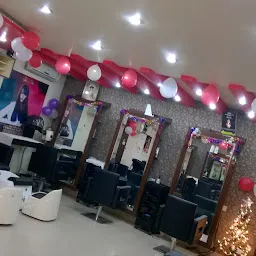 Redz makeupstudio & salon for men and women