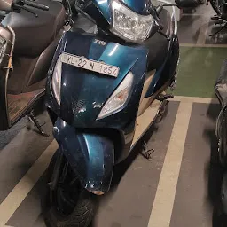 Rent a Bike Thampanoor - Trivandrum Motorcycles Rental