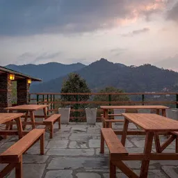 Resorts in Shoghi, Shimla - SuroResort