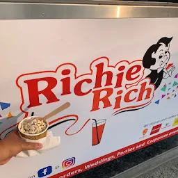 Richie Rich, The Food Court