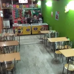 Riddhi Juice bar and Ice cream parlour