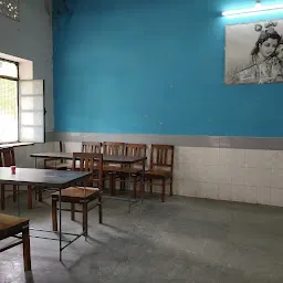 RIE Canteen