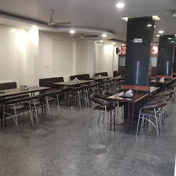 Rishan Biryani - The Family Restaurant | Best Biryani | Best for Big Groups | Comfy and Ample Seating Space | Train Delivery