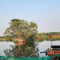 River Gomti Near Kudiya Ghat