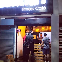 ROBUSTER's fitness cafe
