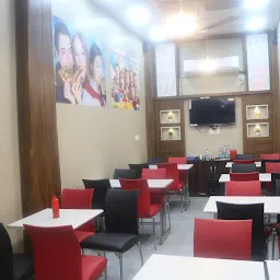 Rom’s Pizza – Best Pizza & Coffee Shop & Restaurants | Top Pizza Outlet in Amritsar