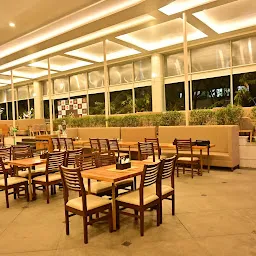 Royal Deck Multicuisine Restaurant and Bar Hadapsar Pune