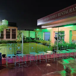 Royal Dhaba & Restaurant