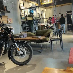 Royal Enfield Showroom - Amit Motors