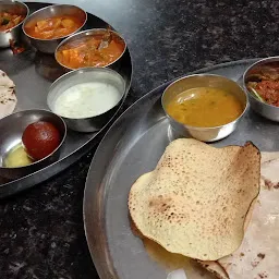 Royal Rajasthani Thali Restorant