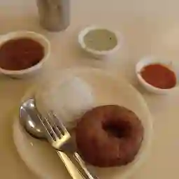 Ruchi Restaurant (Veg)