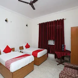 RUDRA GUEST HOUSE